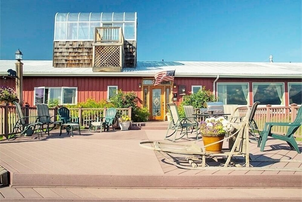 Pioneer Ridge B&B Inn