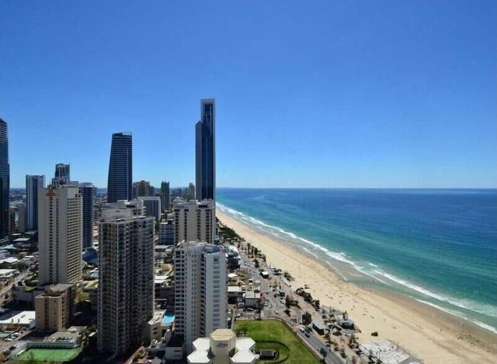 Expansive Ocean Views from Peninsula
