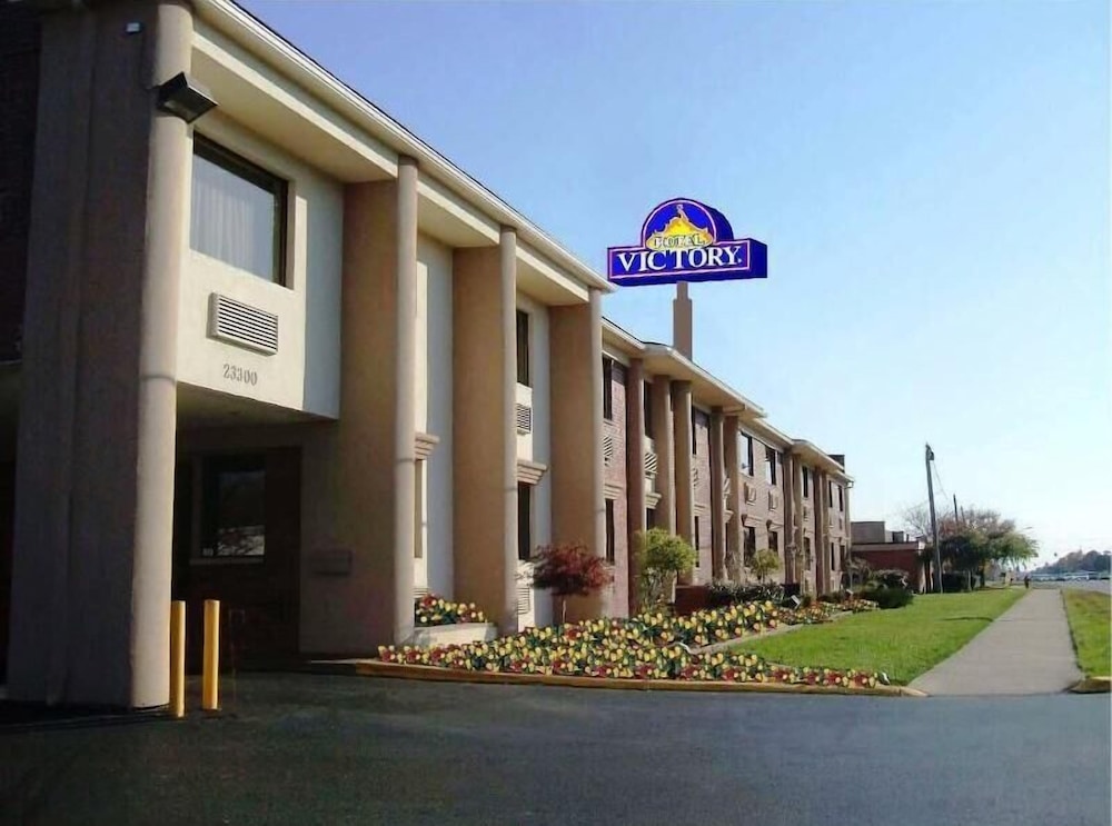 Detroit Vacations - A Victory Hotel - Southfield - Property Image 1