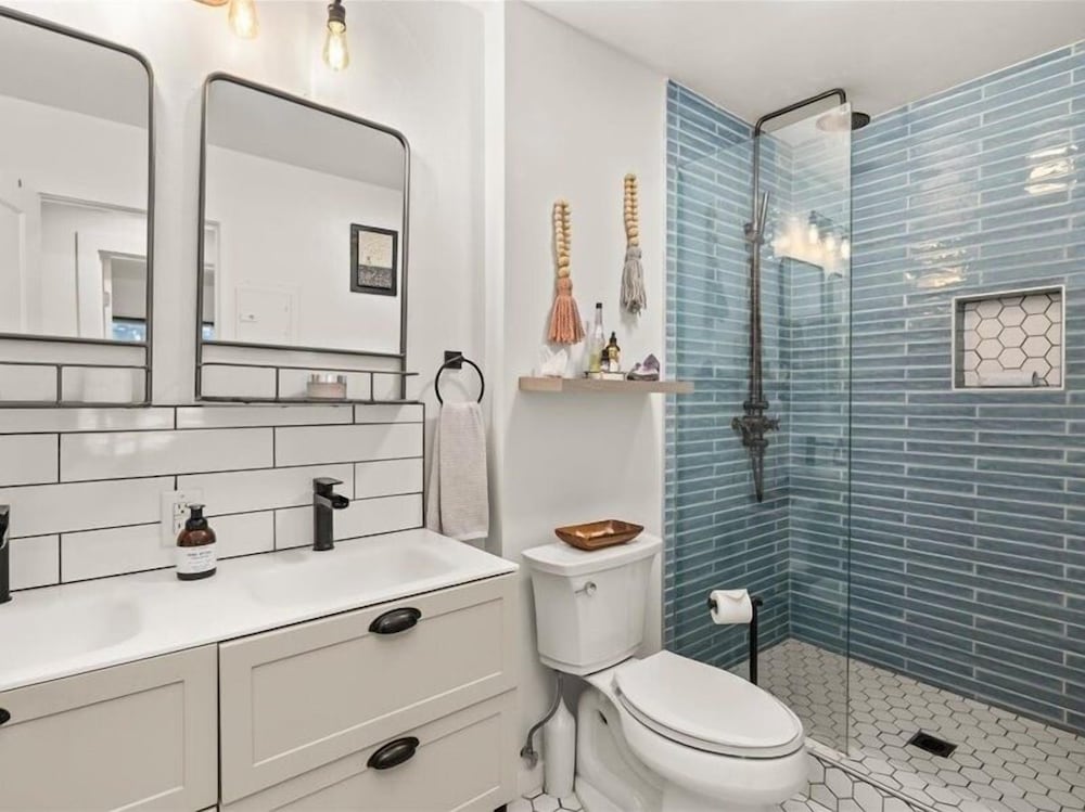 Remodeled Snowmass Pet-Friendly Modern 1BR Condo - G125