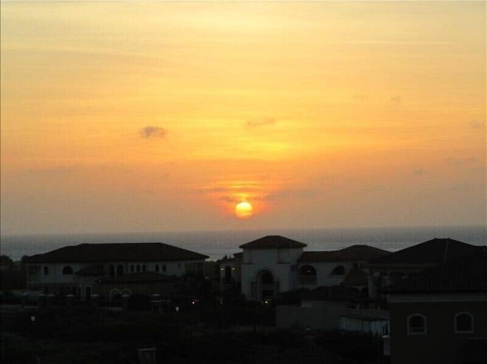 Walking to the Beach Villa