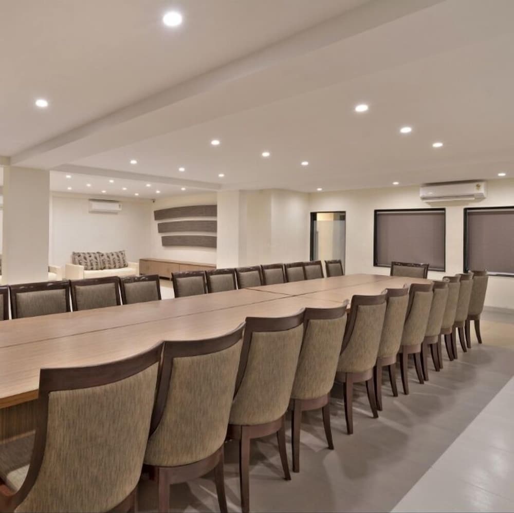 meeting & event spaces