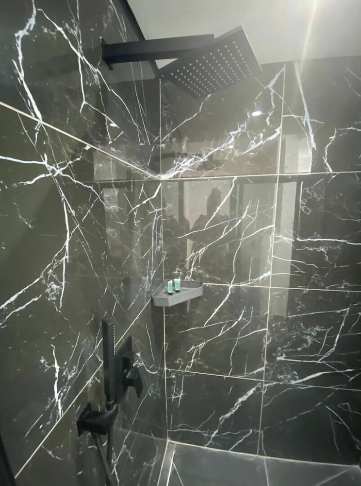 Home Xperience Luxury Apartments