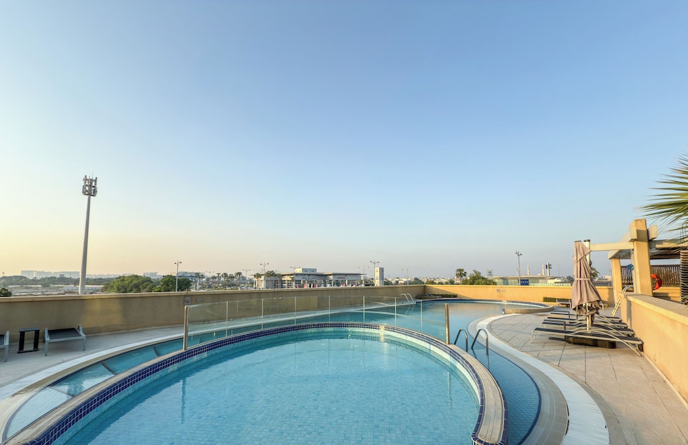 Creekside Haven 2BR Marsa Plaza DFC