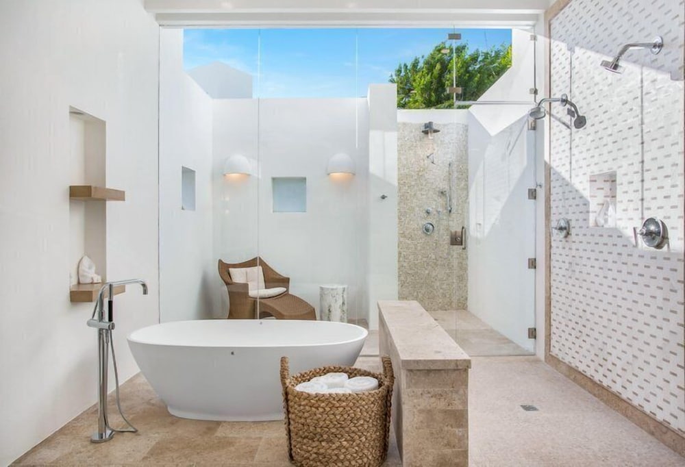 Long Bay Villas - Villa Sea