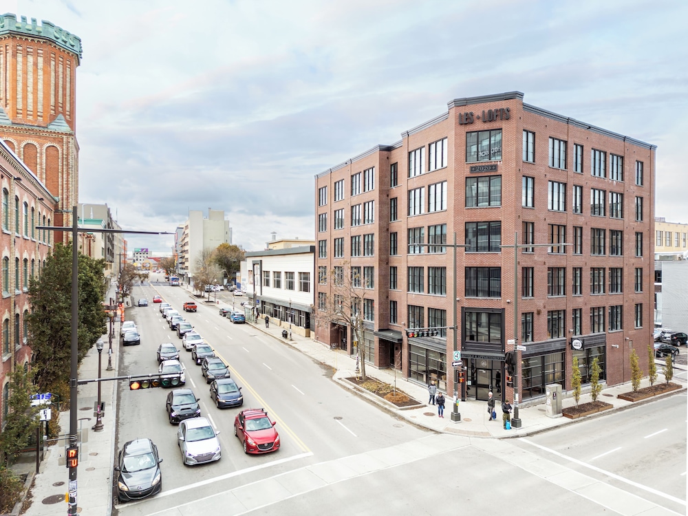 Les Lofts Dorchester - By Les Lofts Vieux-Quebec - Image 1