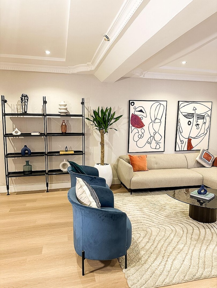 George Residence SDA Court Ikoyi