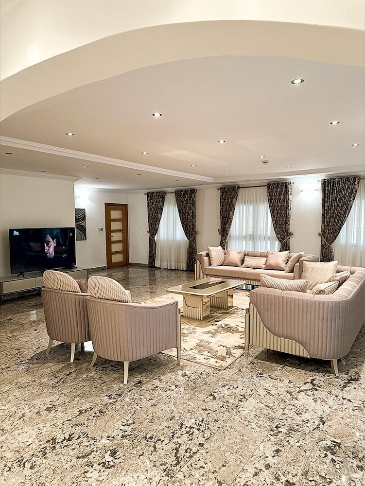 George Residence SDA Court Ikoyi
