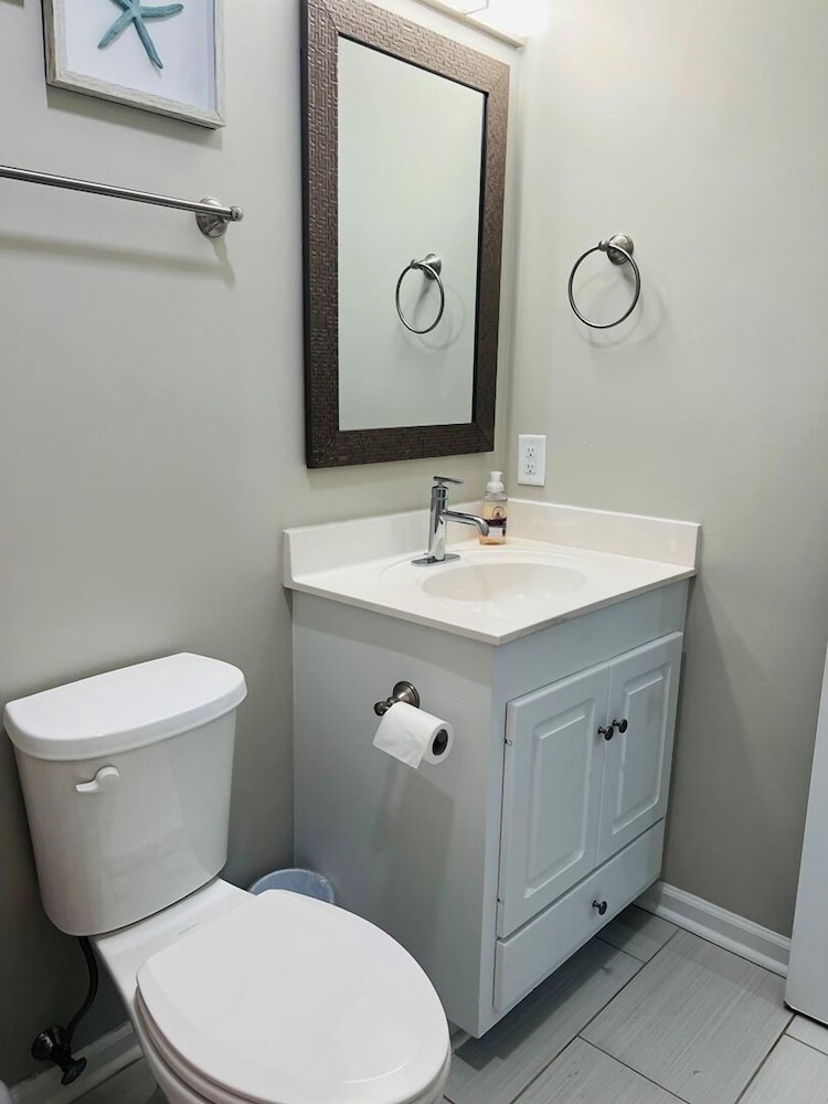 Fins / 1295 Ocean Blvd West 10 Bedroom Home