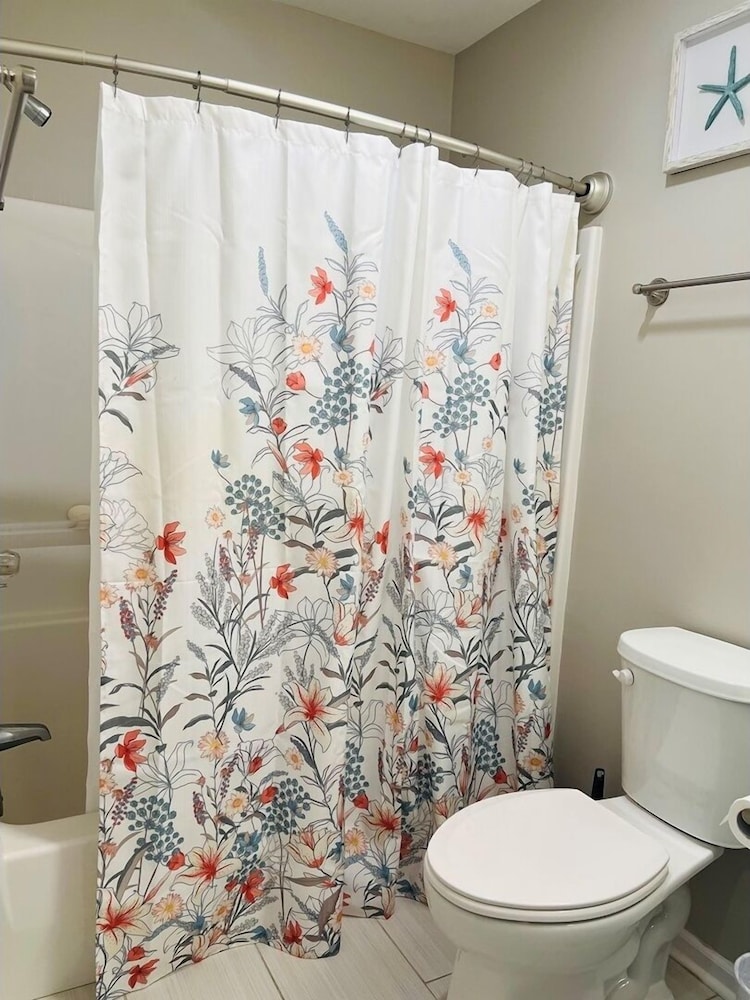 Fins / 1295 Ocean Blvd West 10 Bedroom Home