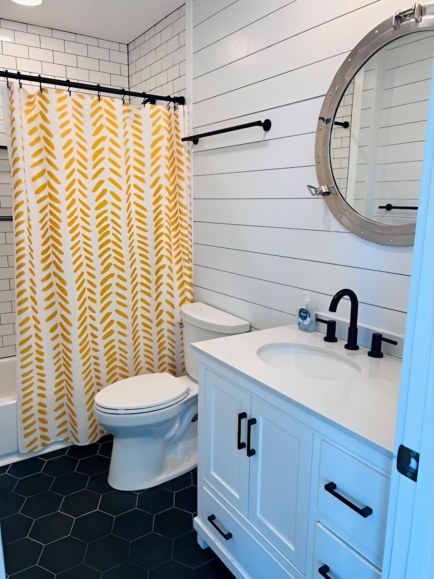 Lazy Days - 6 Br Home