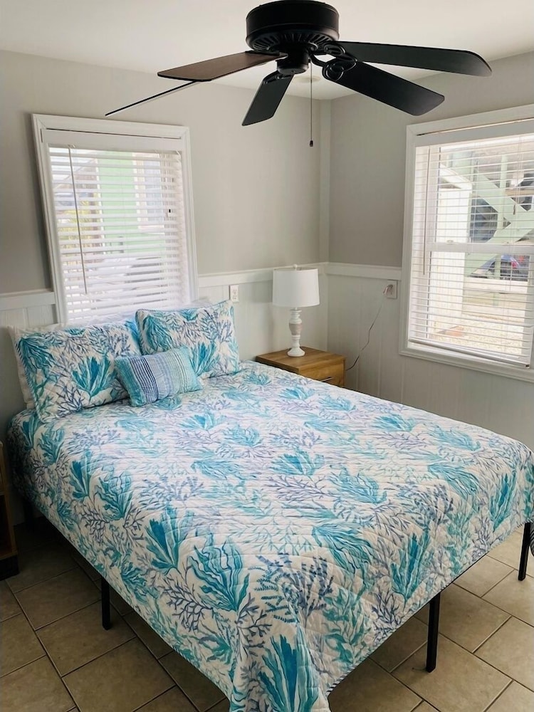 The Ocean House 6 Bedroom Home by RedAwning