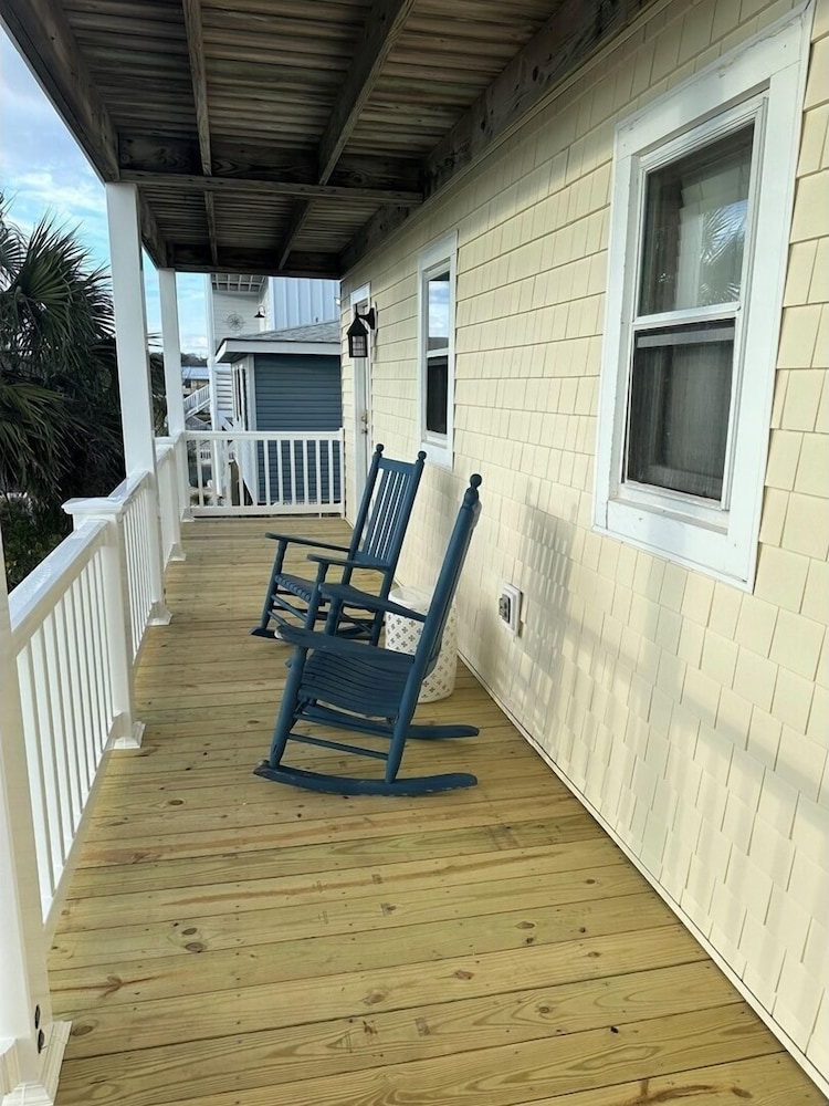 Dry Dock - 4 Br Home