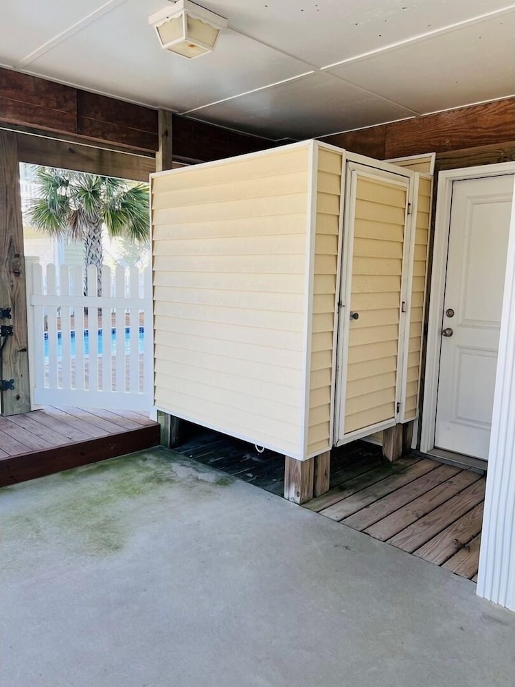 - 2 the C - 4 Br Home