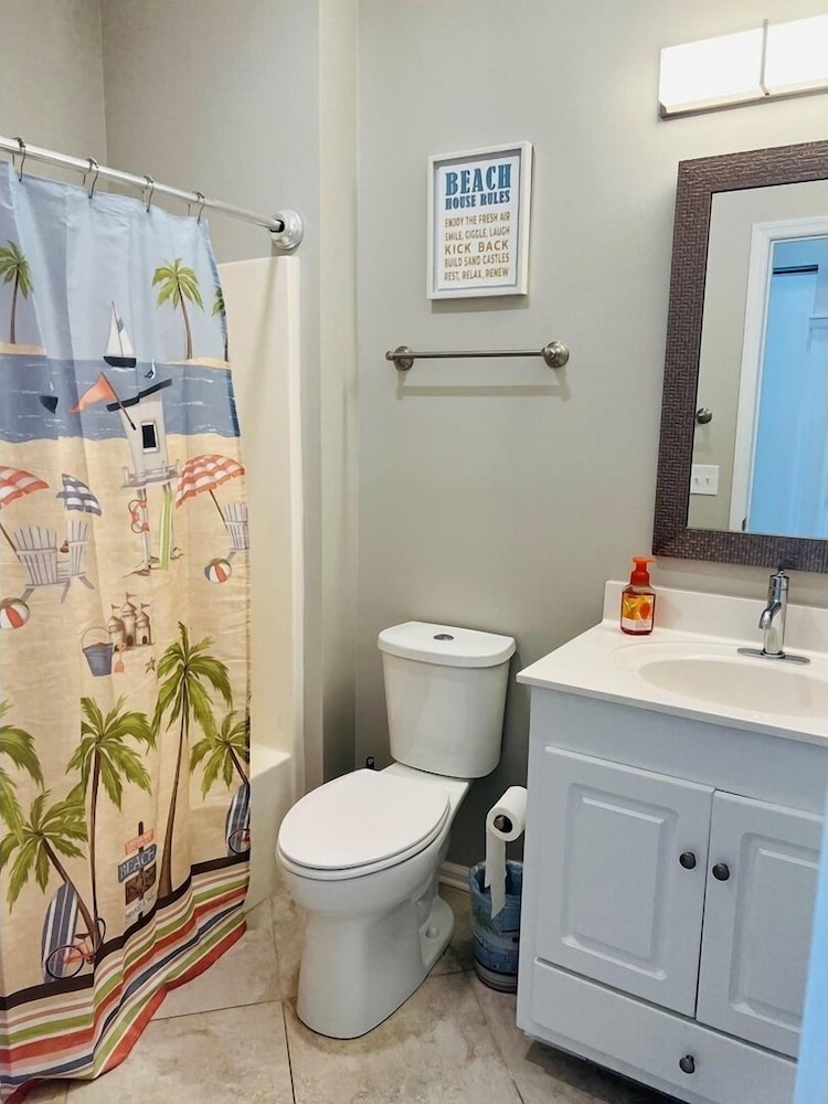 Fins / 1295 Ocean Blvd West 10 Bedroom Home