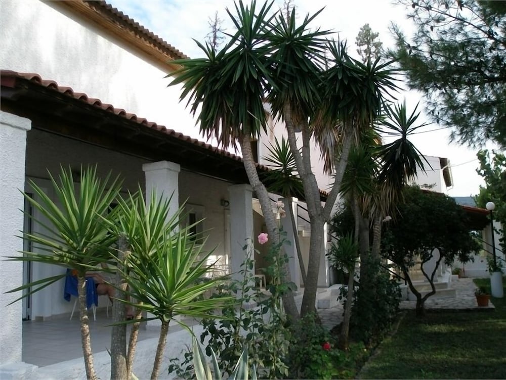 Sandra Apartments