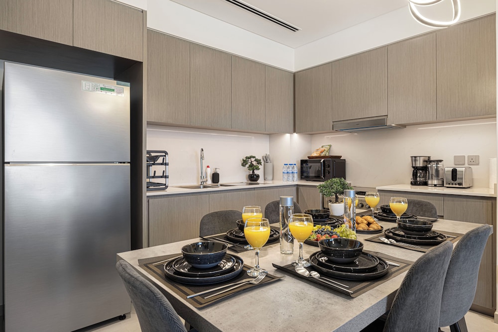 Grande Suites by Hostiva - Burj View