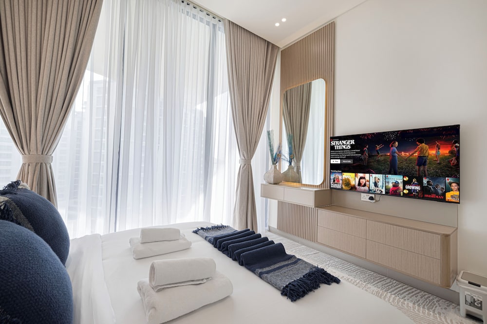 Binghatti Phantom Suites by Hostiva