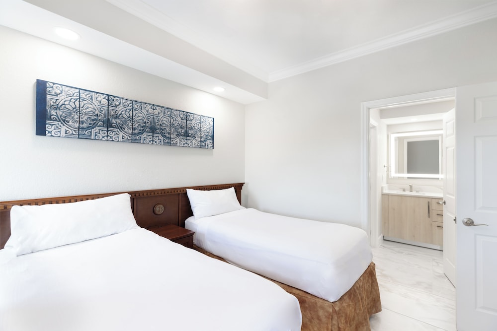 Westgate Palace Hotel / Universal / I-Drive