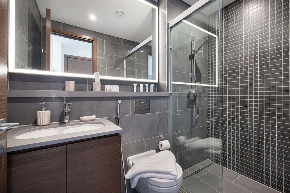 Sobha Suites by Hostiva - Burj View
