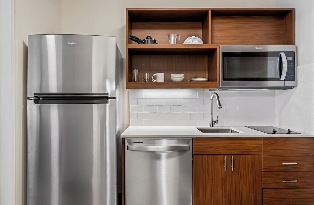 Everhome Suites Somerset - South Brunswick