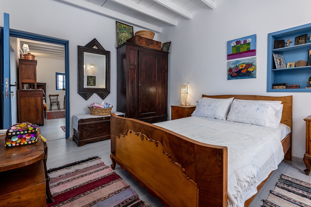 The Aegean blue country house Old Milos view 5