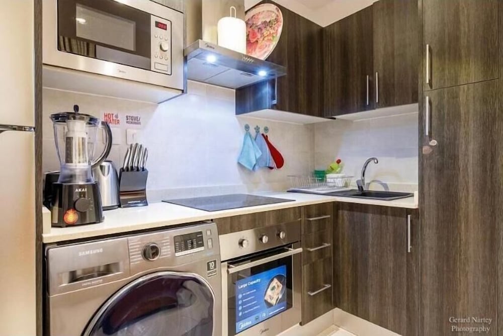 GOLDEN BREEZE SUITES view 5