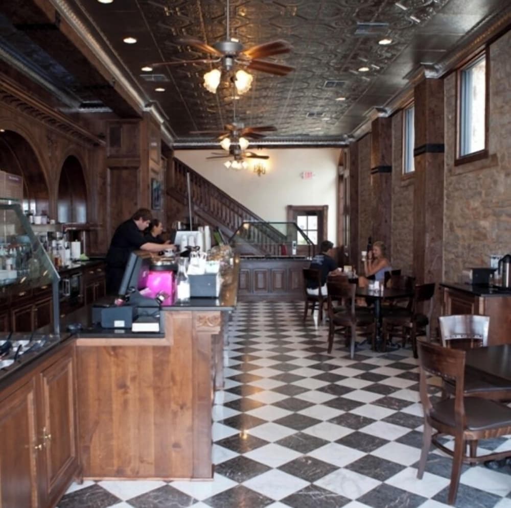 Eastburn Inn