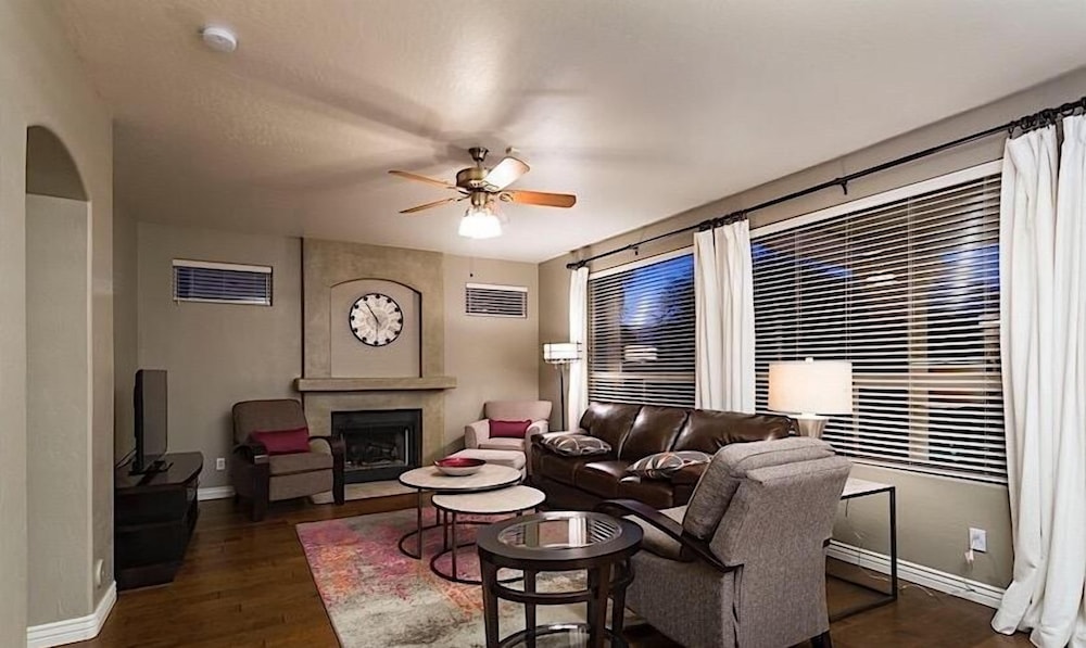 Painted Horizon By Signature Vacation Rentals