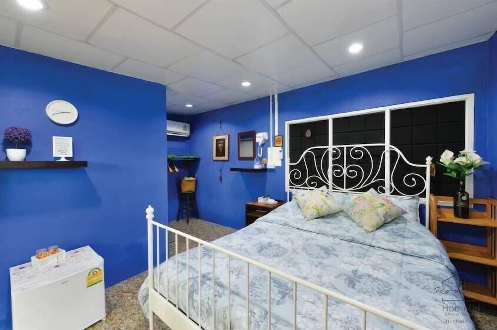 Room 9 Hometel