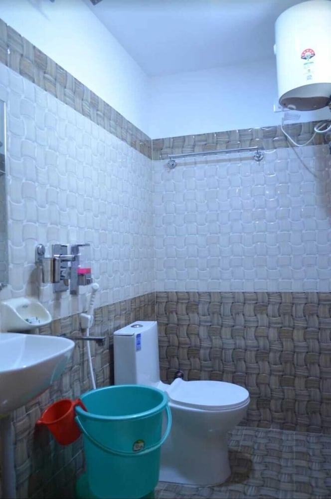 HOTEL NARMADA GRAND
