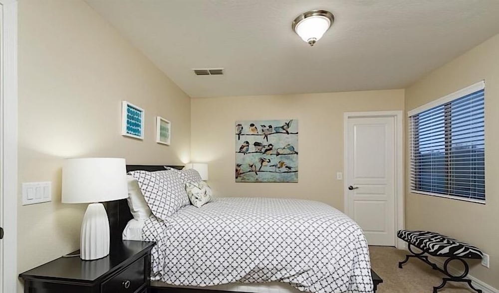 Dynamite By Signature Vacation Rentals