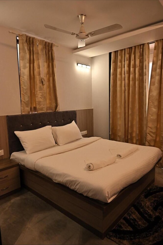Shreejee Villa