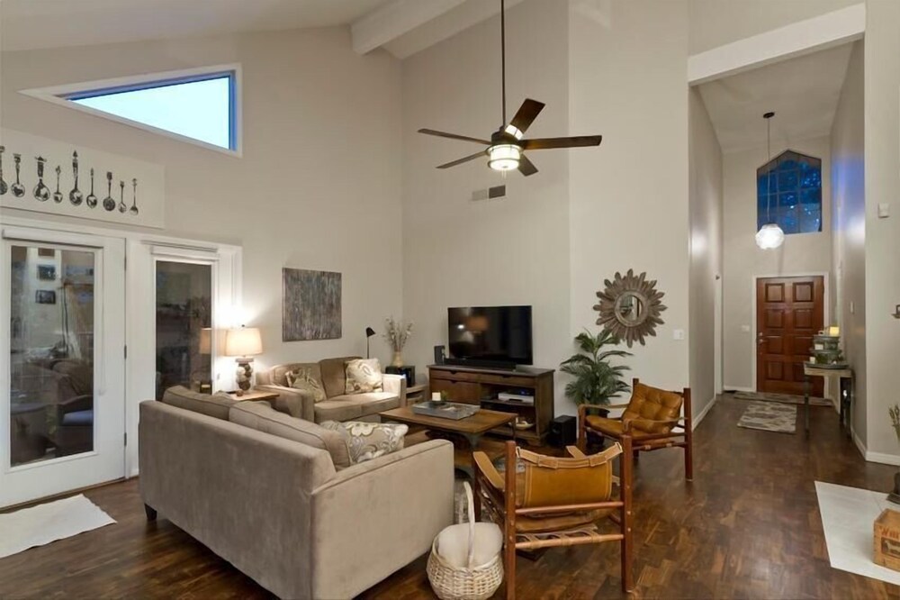 Velvet Dream By Signature Vacation Rentals