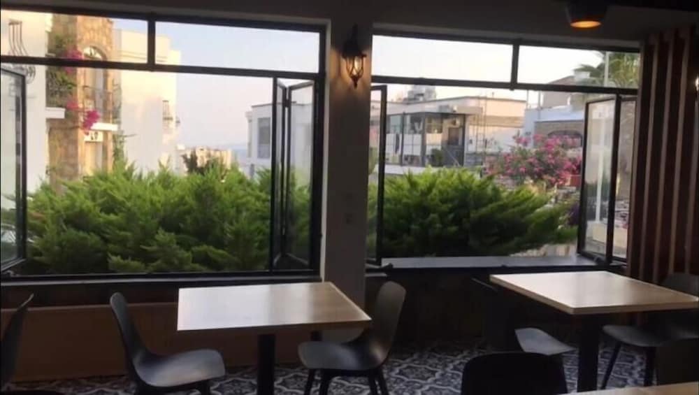 Ayhan Suite Otel - Image 17