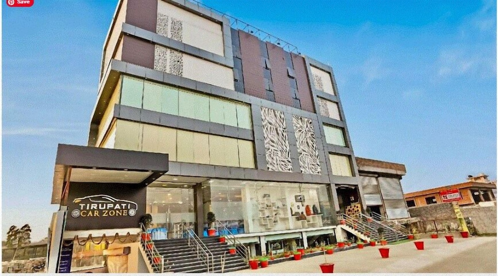 HOTEL G20 INN