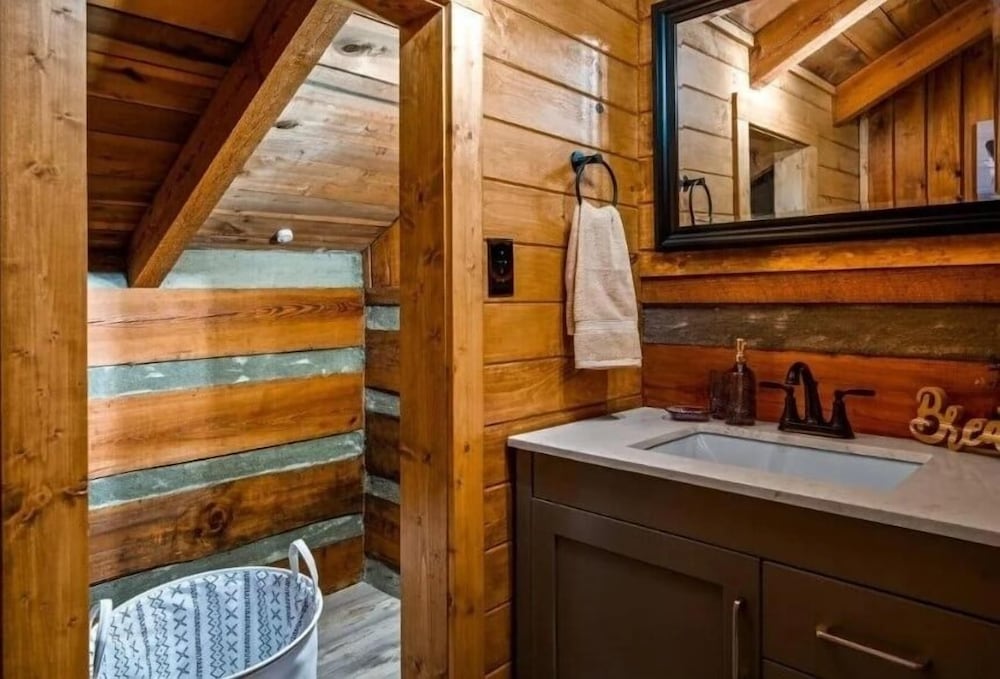 Hidden Acres Lodge 3 Bedroom Cabin