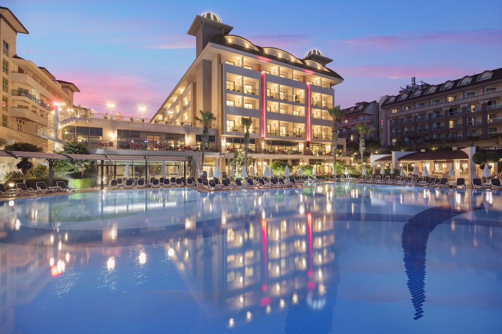 Aydinbey King's Palace & Spa -Ultra All Inclusive