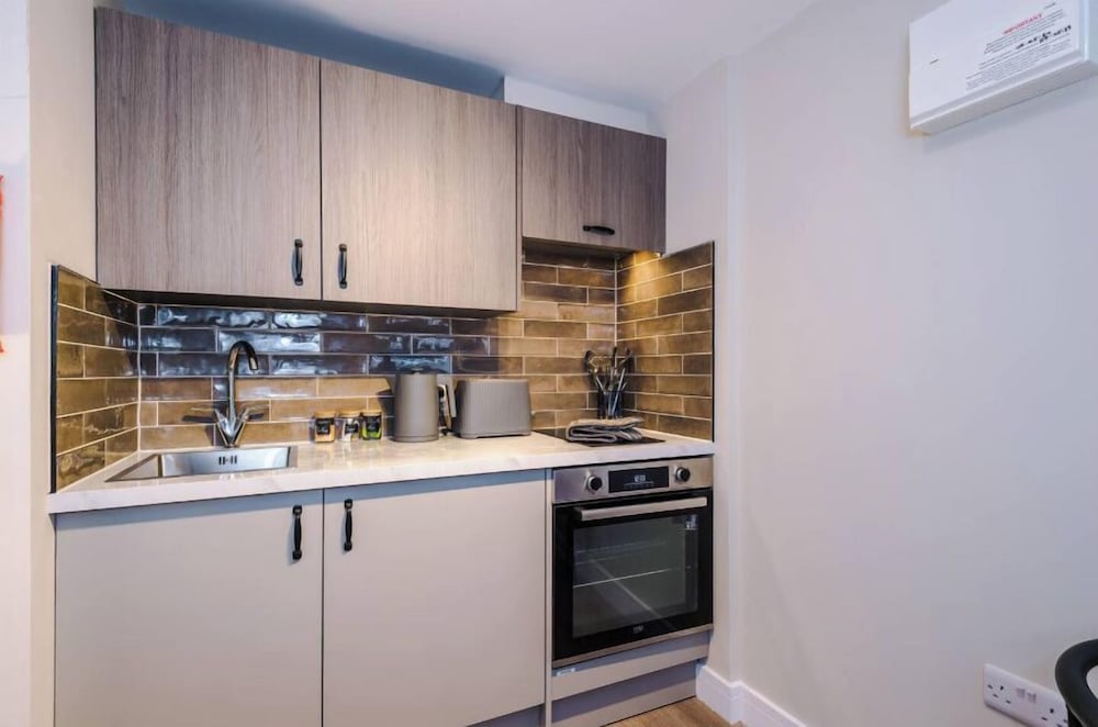 Flat 1 30 Northgate