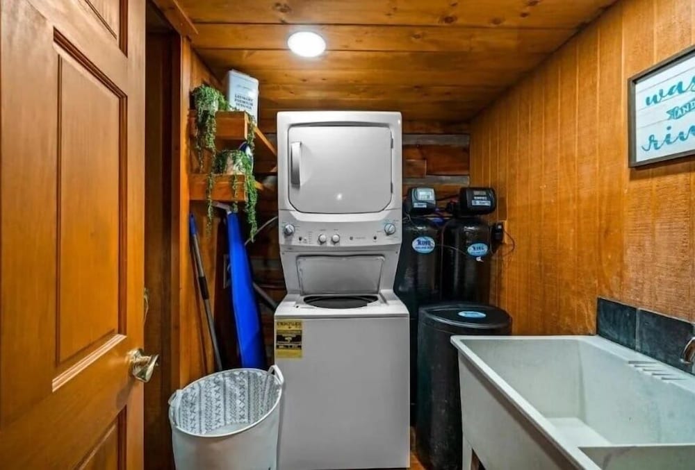 Hidden Acres Lodge 3 Bedroom Cabin