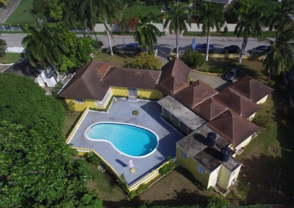 Ironshore Sugarmill Villa W Private Pool 6 Bedroom Villa