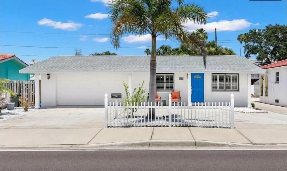 Blue Beach Cottage