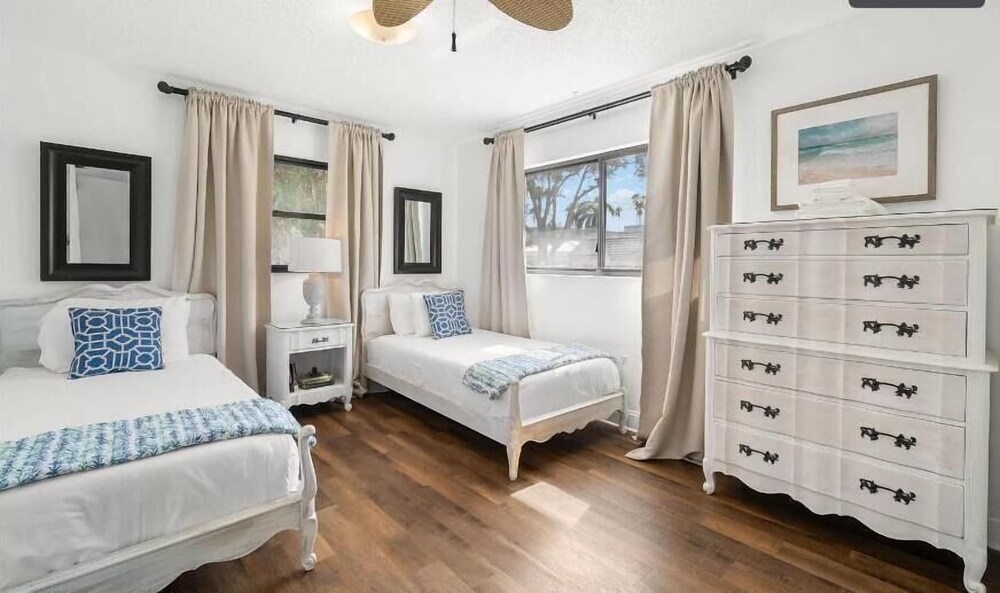Blue Beach Cottage