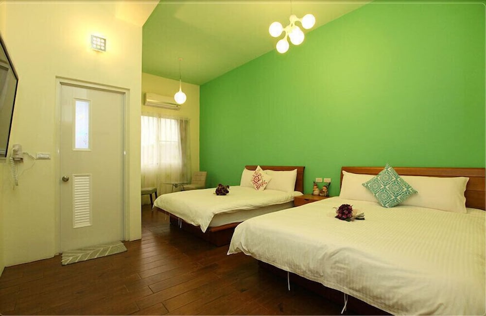 6636 B&B