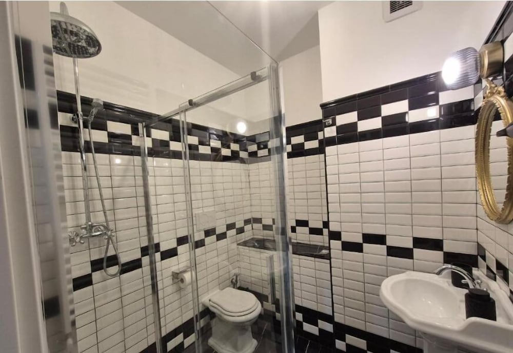 HEBE Eternity Rooms