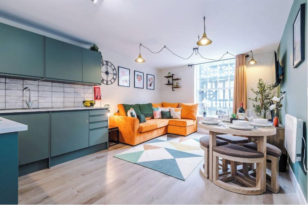 Flat 2 30 Northgate