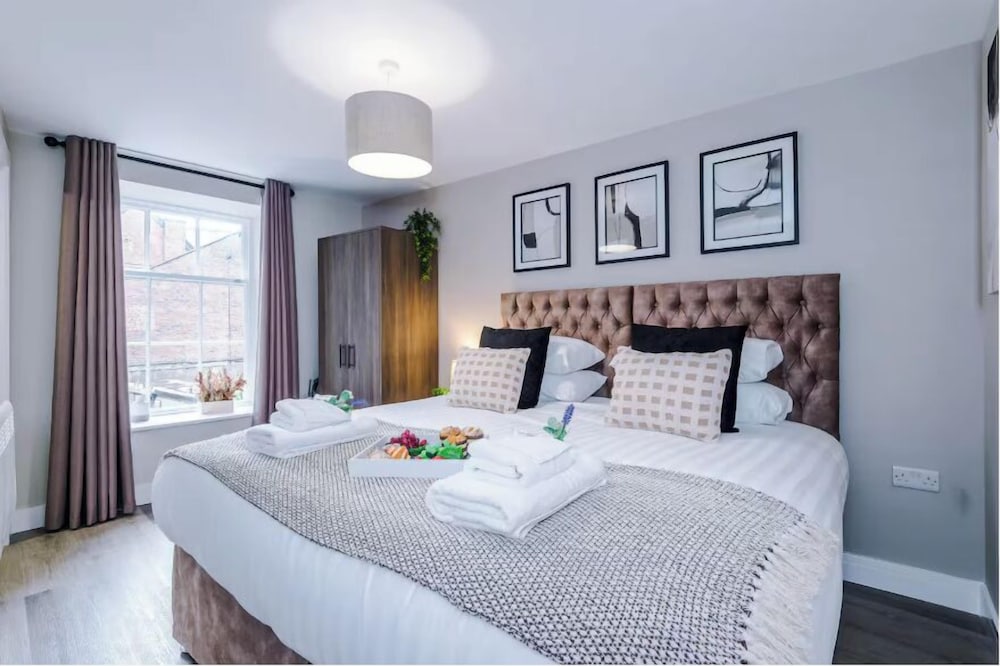Flat 2 30 Northgate