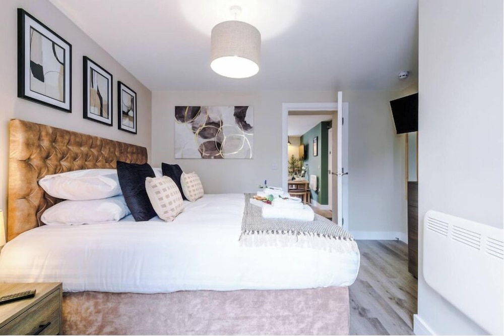 Flat 2 30 Northgate
