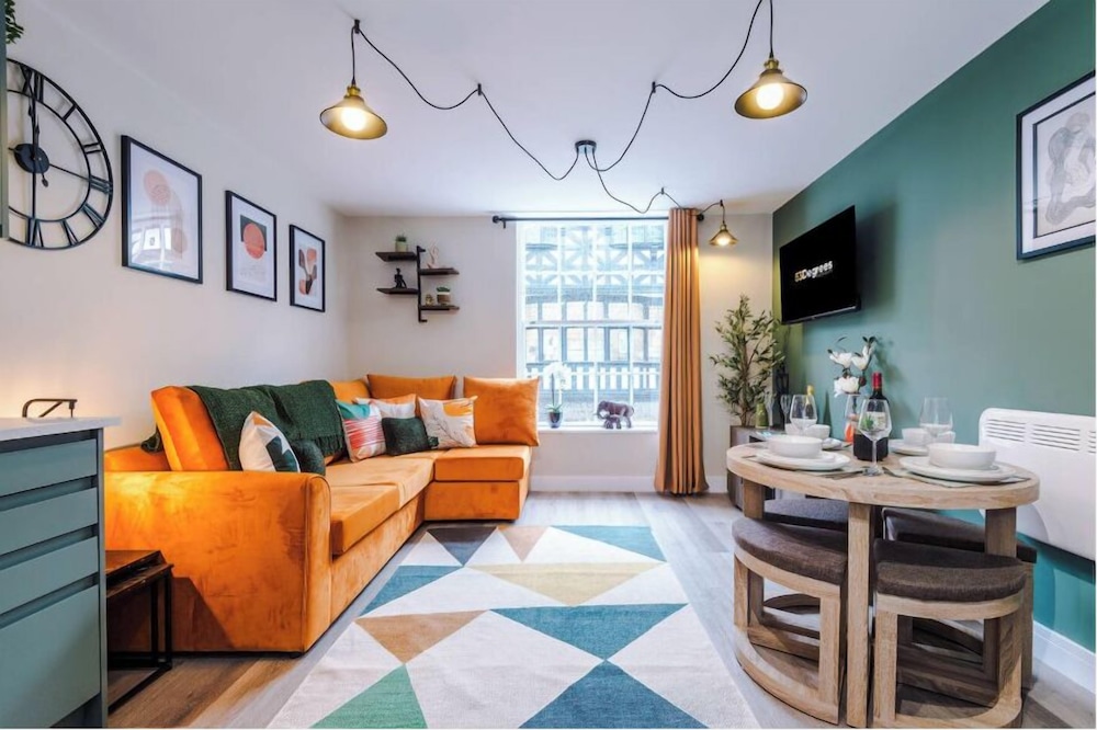 Flat 2 30 Northgate