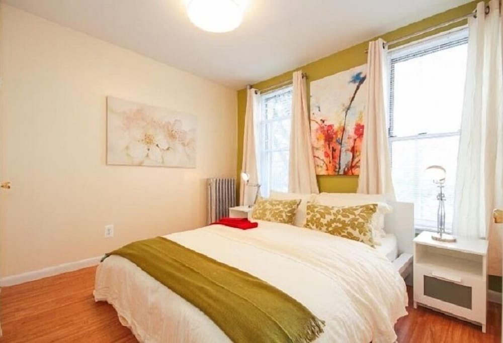 Hamilton Heights Stylish Apartments